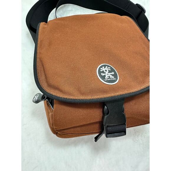Crumpler Camera Shoulder Bag Brown Camera Accessories - Picture 2 of 12